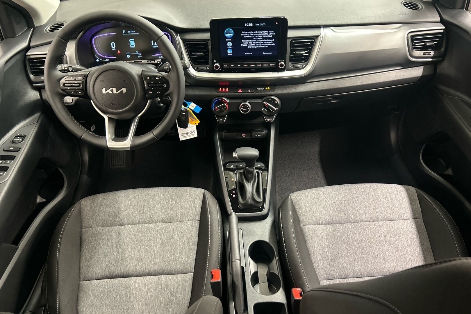 Kia Stonic iso kuva 6