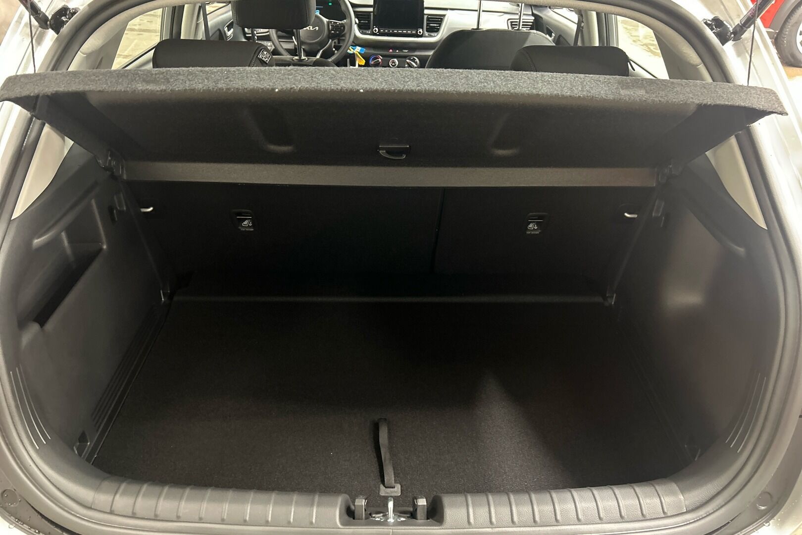 Kia Stonic iso kuva 9