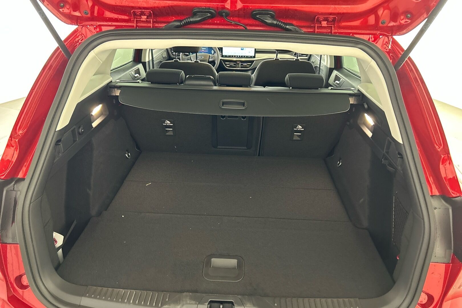 Ford Focus iso kuva 14