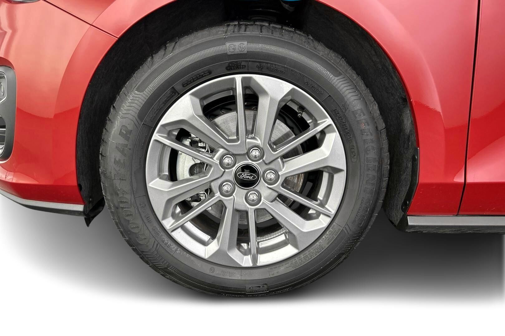 Ford Focus iso kuva 10