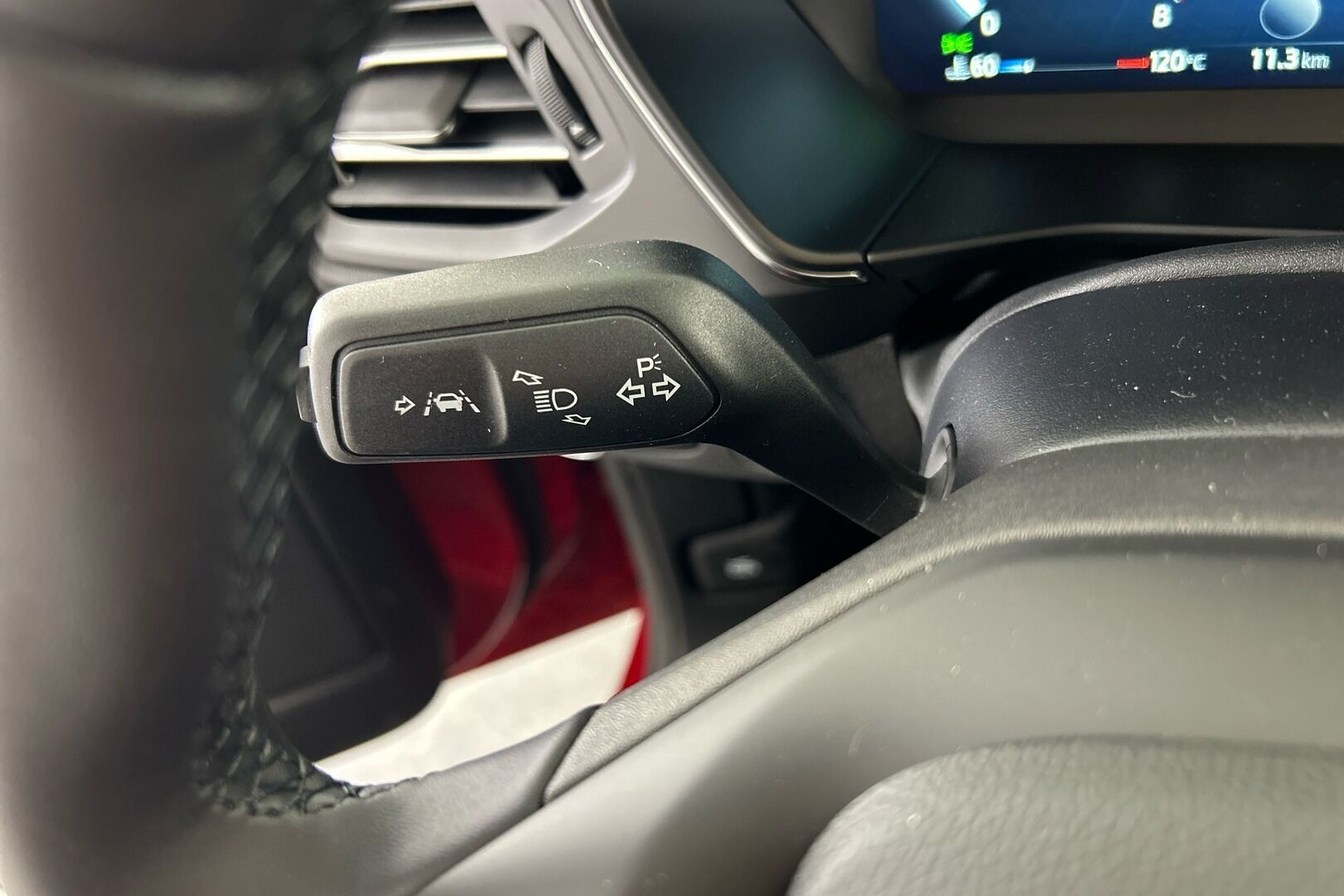 Ford Focus iso kuva 24