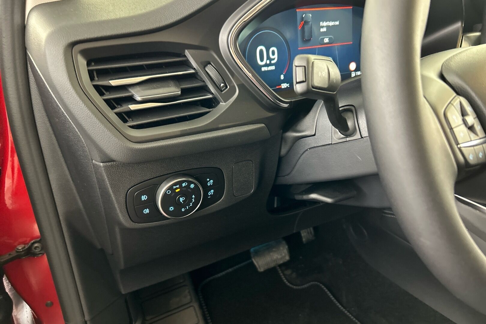 Ford Focus iso kuva 26