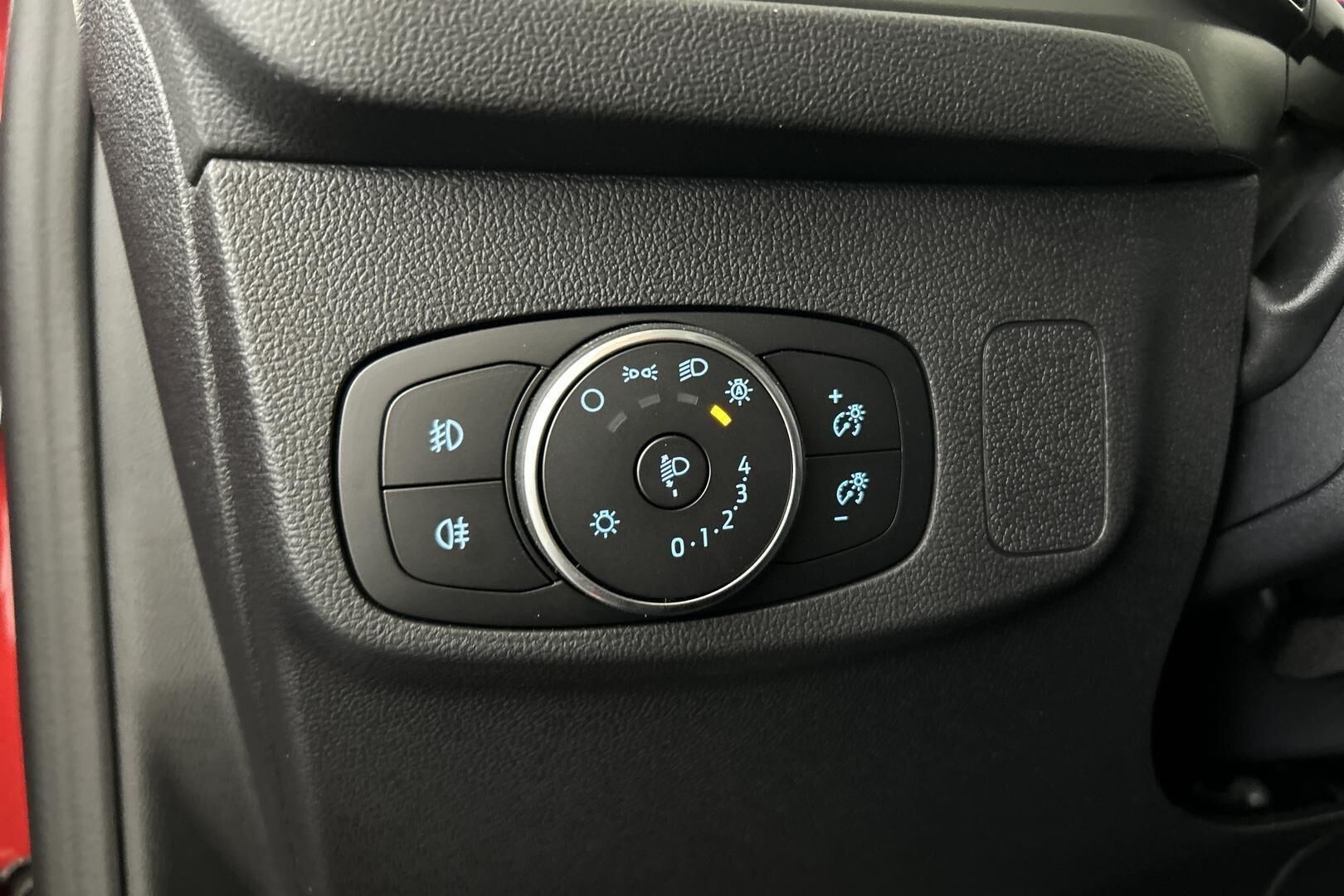 Ford Focus iso kuva 26