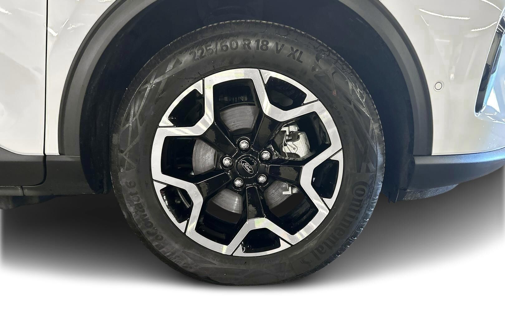 Ford Kuga iso kuva 13