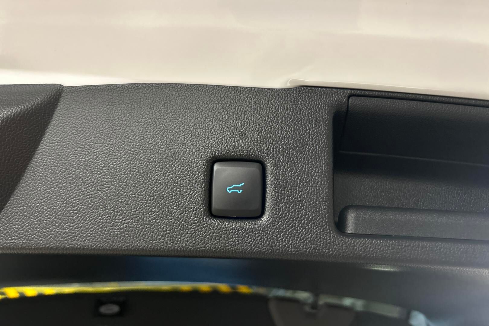 Ford Kuga iso kuva 14