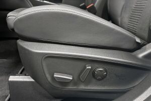 Ford Kuga esikatselu 16