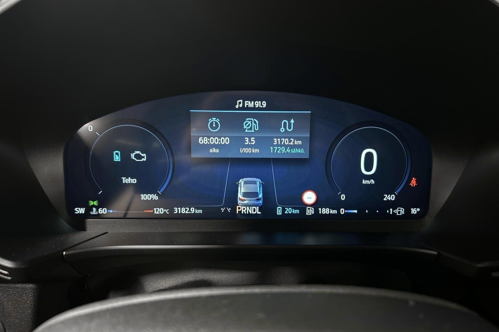 Ford Kuga iso kuva 17