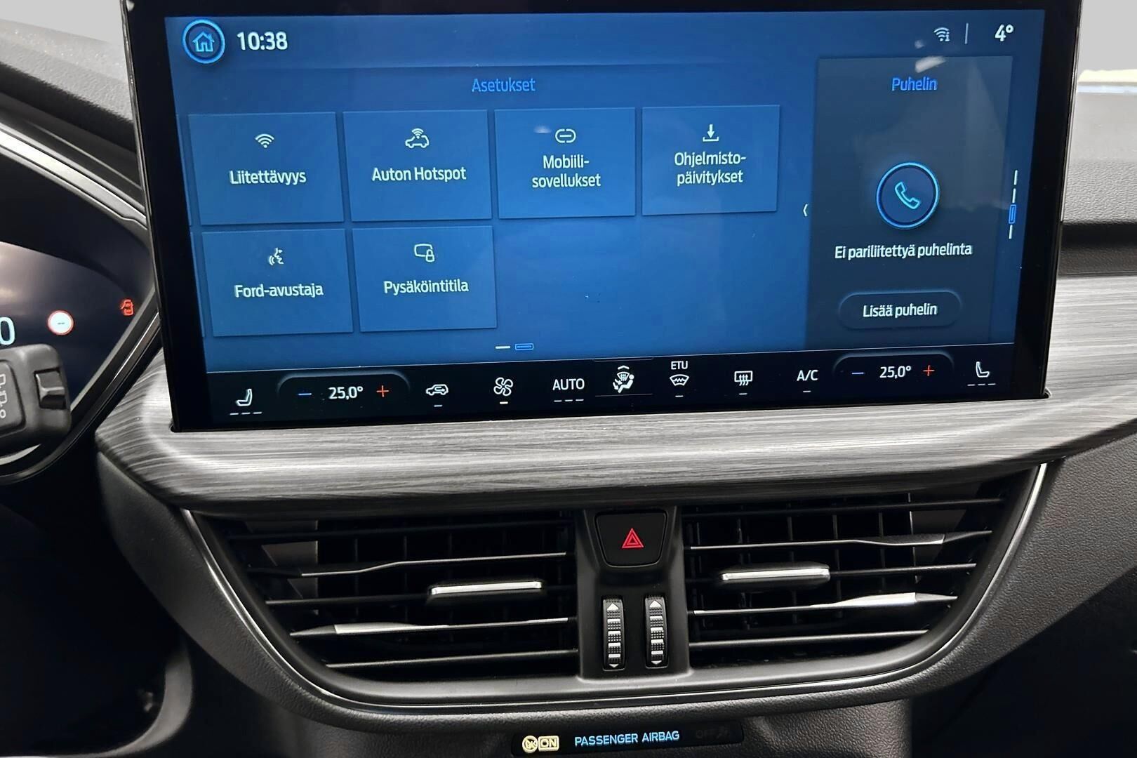 Ford Kuga iso kuva 13