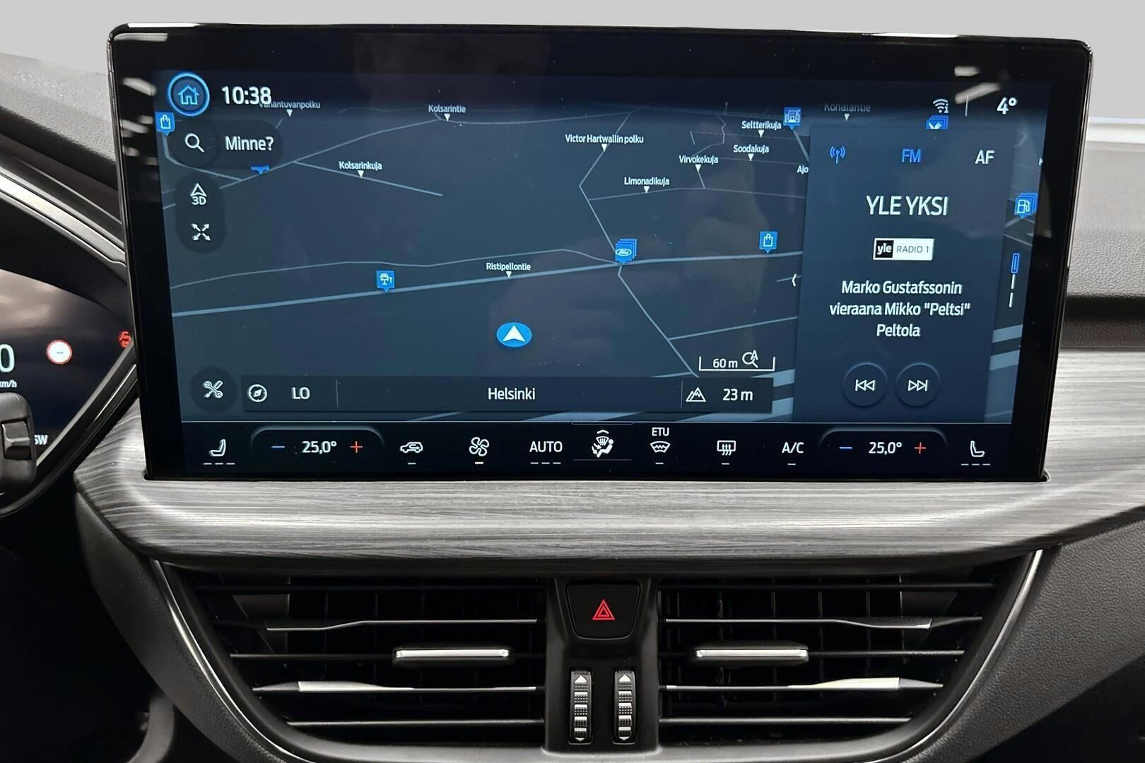 Ford Kuga iso kuva 14