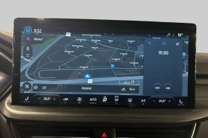 Ford Kuga esikatselu 25