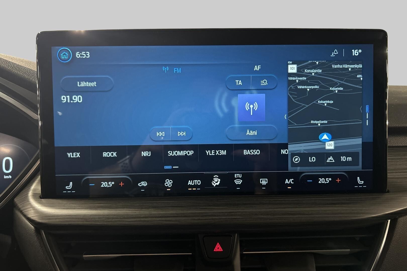 Ford Kuga iso kuva 26