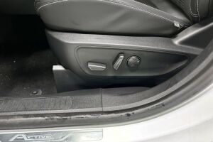 Ford Kuga esikatselu 30