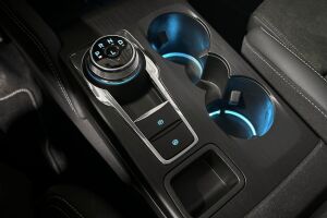 Ford Kuga esikatselu 34
