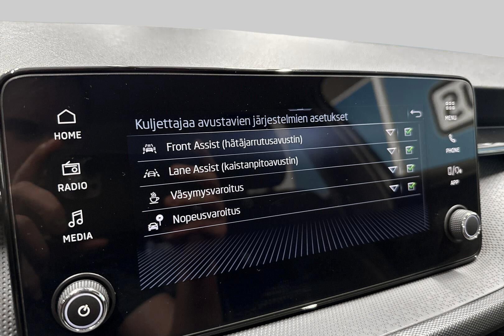 Skoda Fabia iso kuva 19