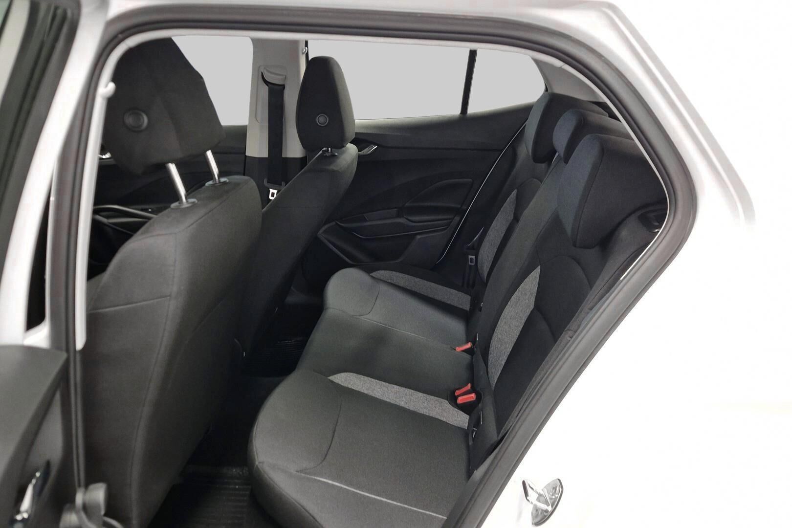 Skoda Fabia iso kuva 10