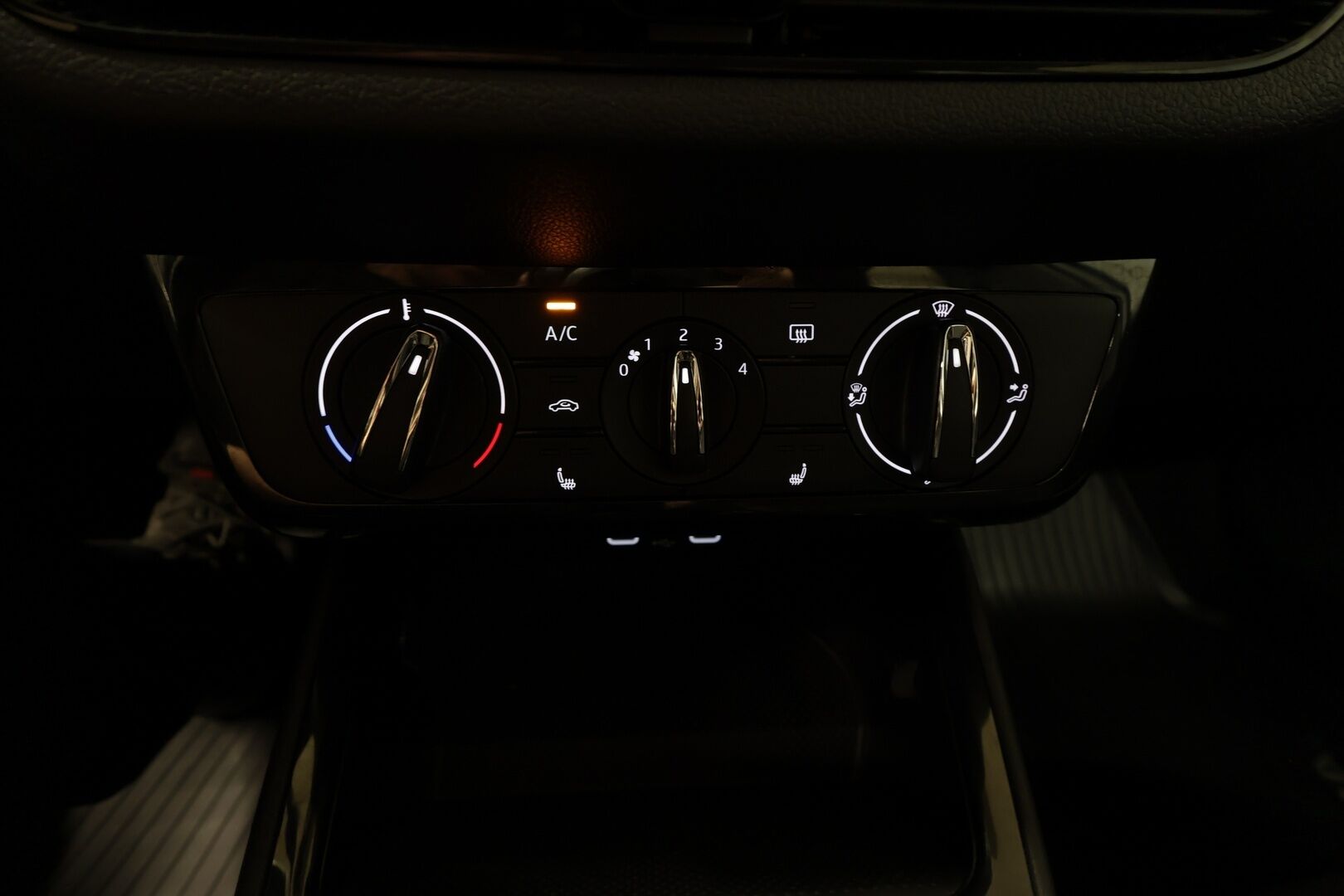 Skoda Fabia iso kuva 15