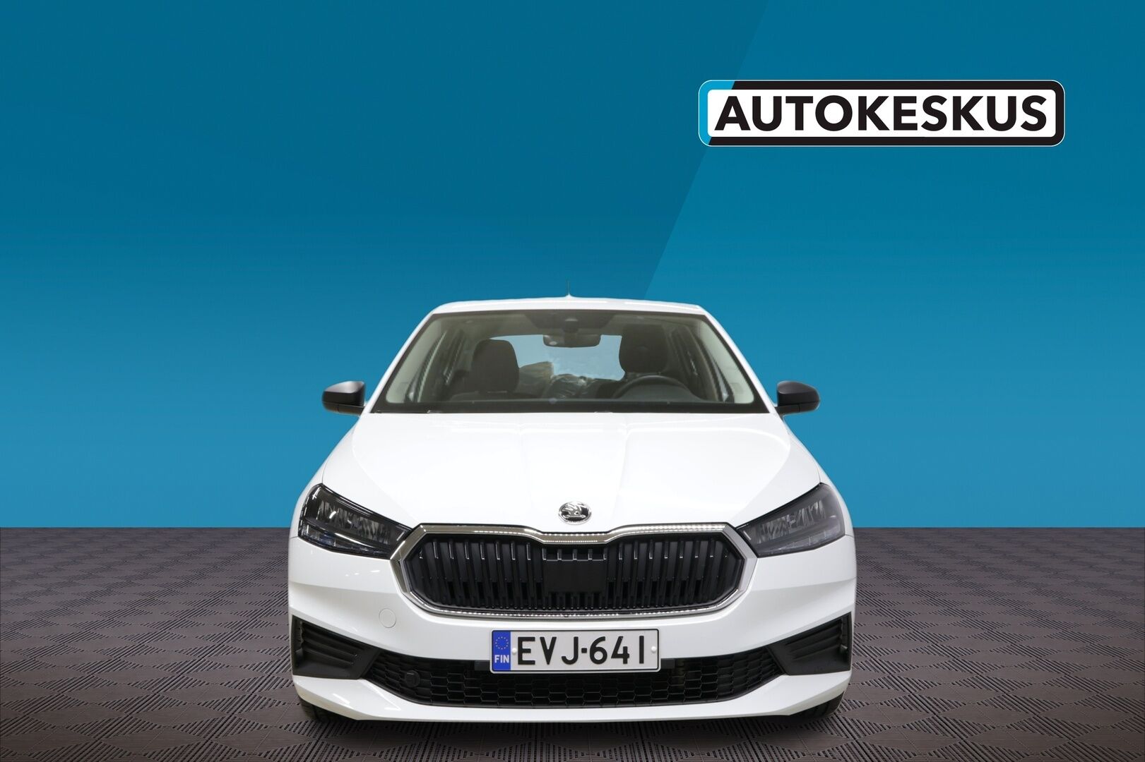 Skoda Fabia iso kuva 2