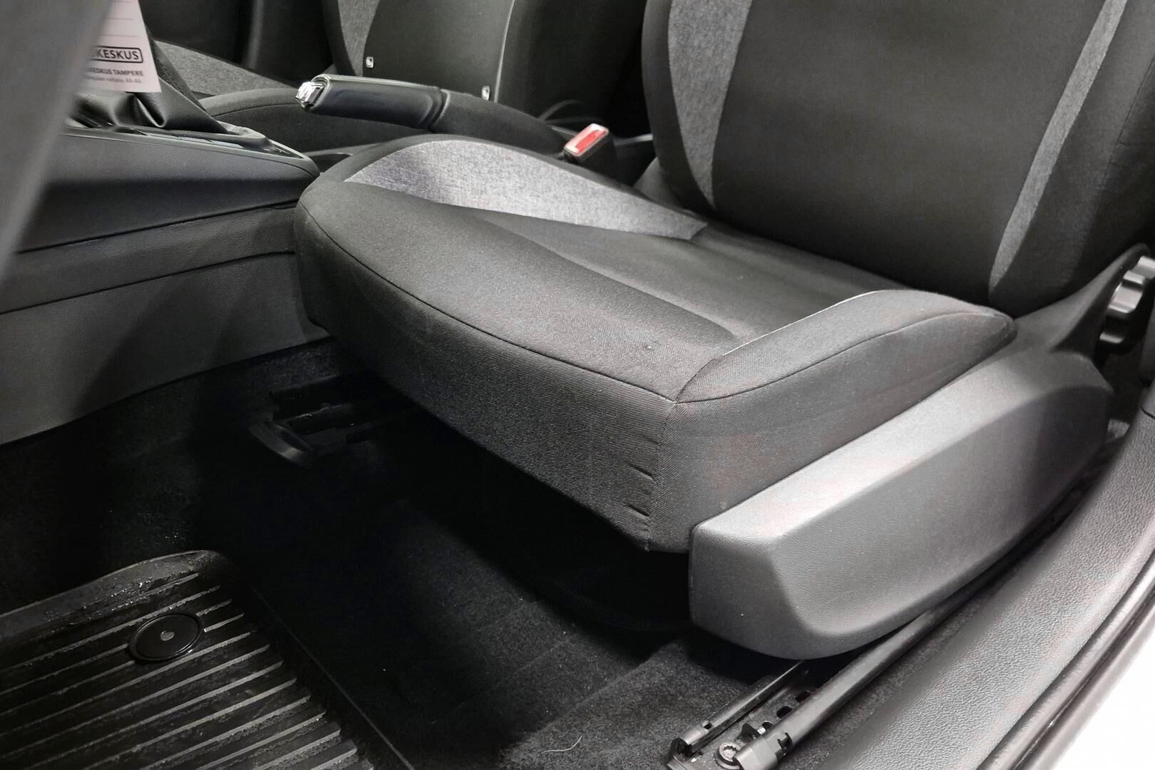 Skoda Fabia iso kuva 22