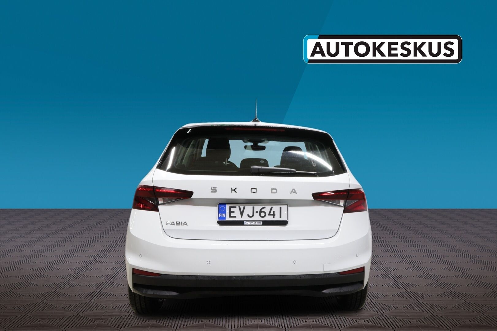 Skoda Fabia iso kuva 5