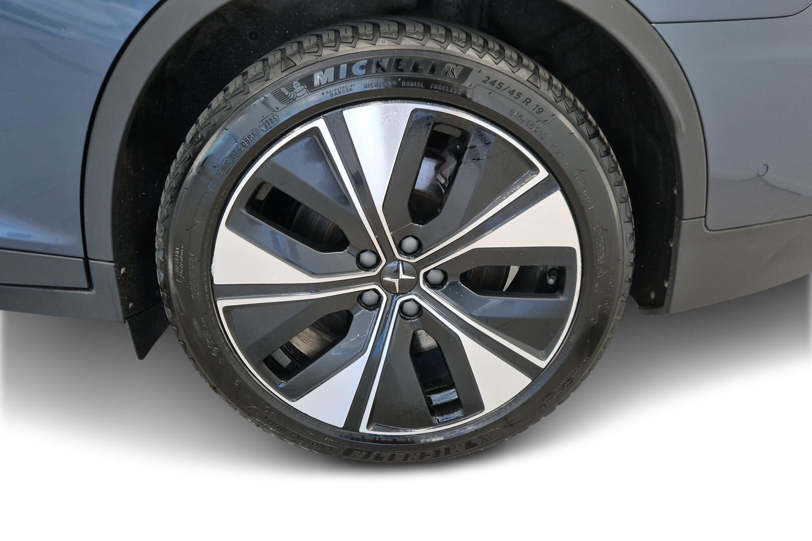 Polestar 2 iso kuva 10