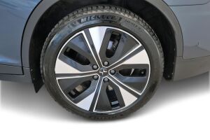 Polestar 2 esikatselu 10