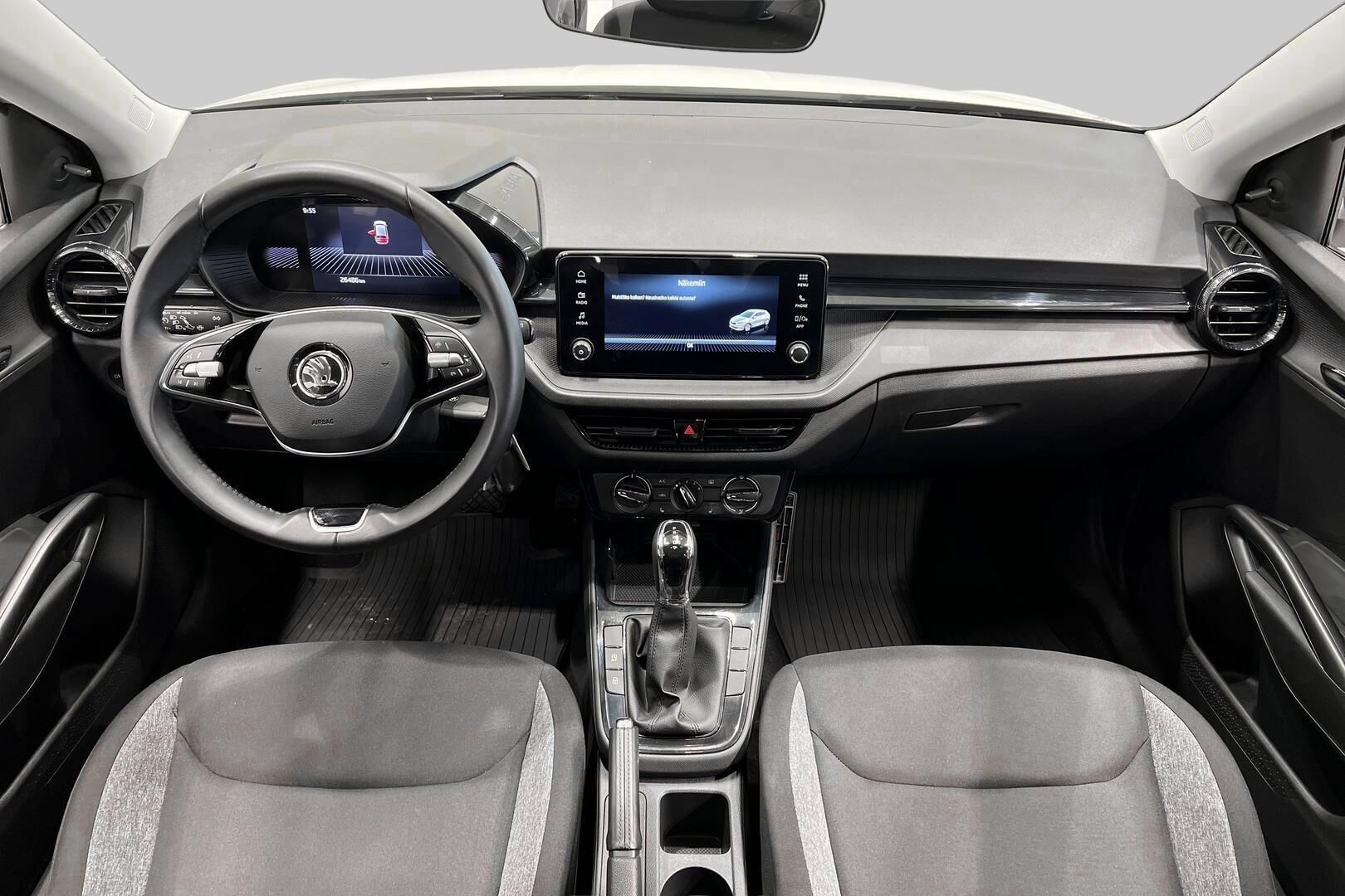 Skoda Fabia iso kuva 11