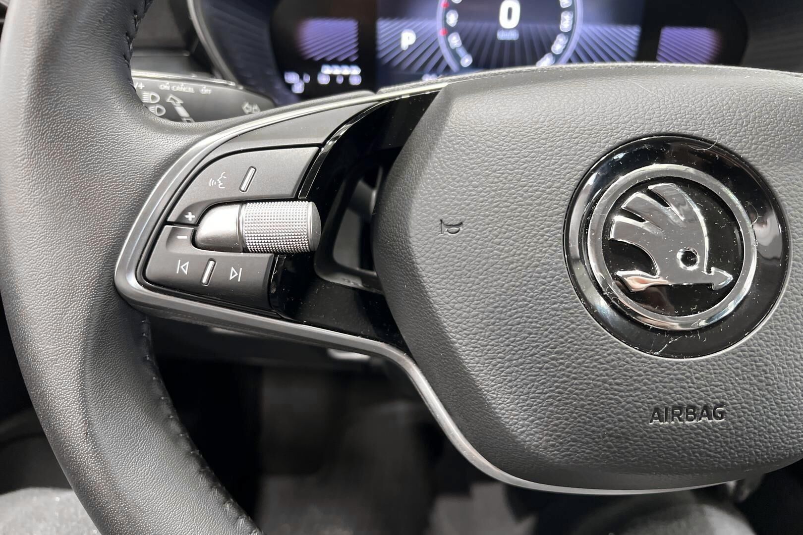 Skoda Fabia iso kuva 26