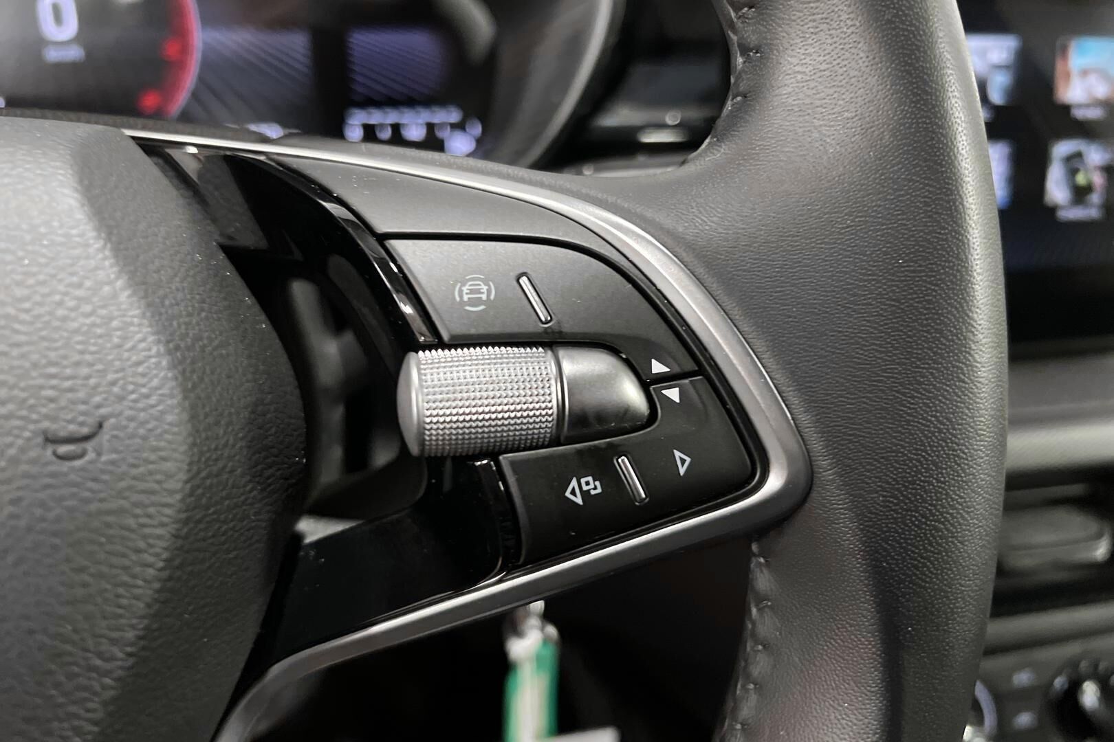 Skoda Fabia iso kuva 18