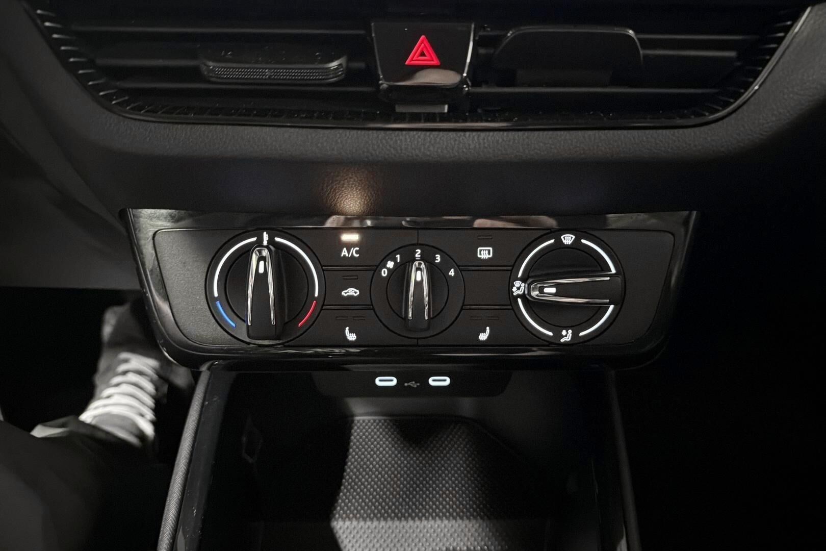 Skoda Fabia iso kuva 27