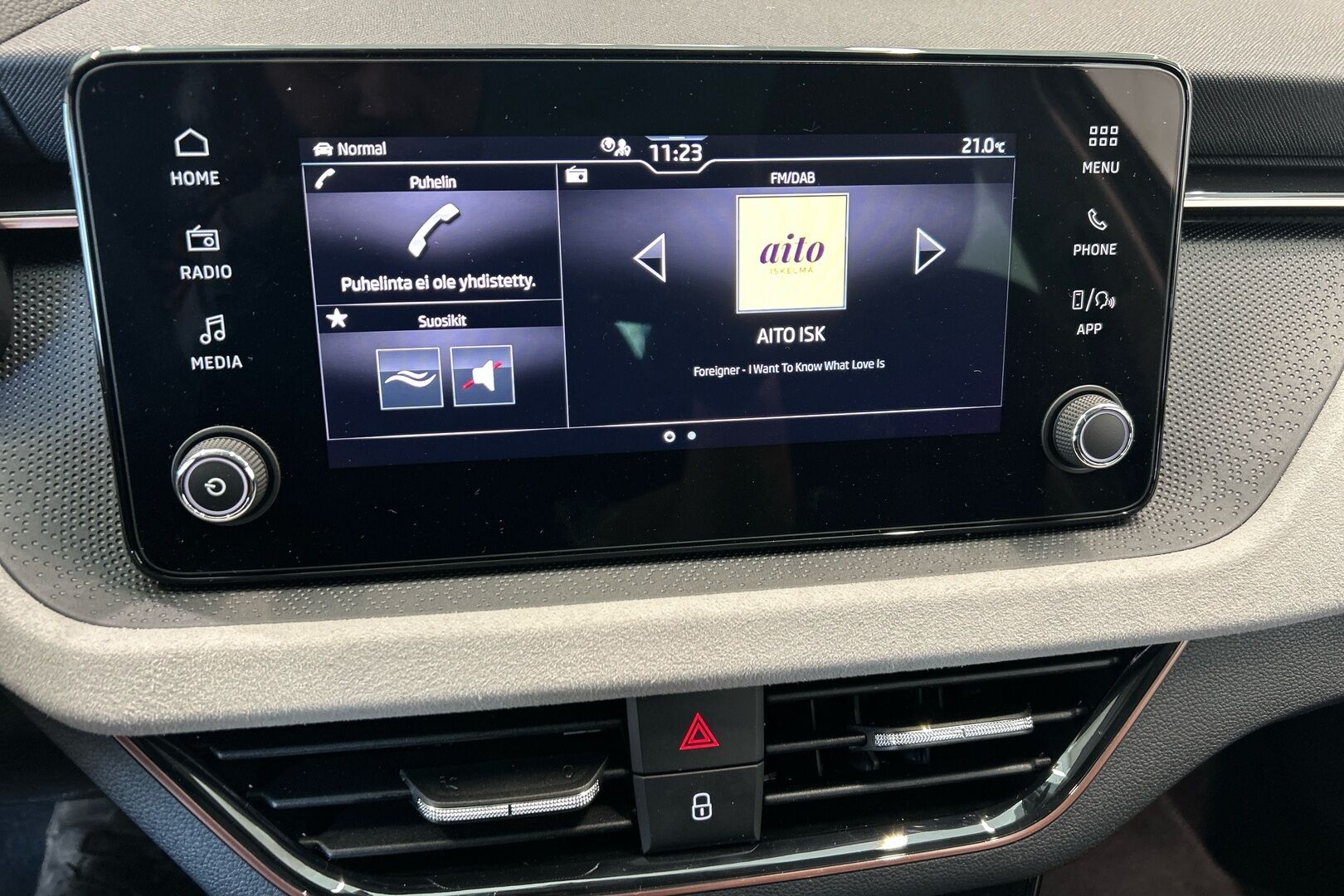 Skoda Scala iso kuva 12