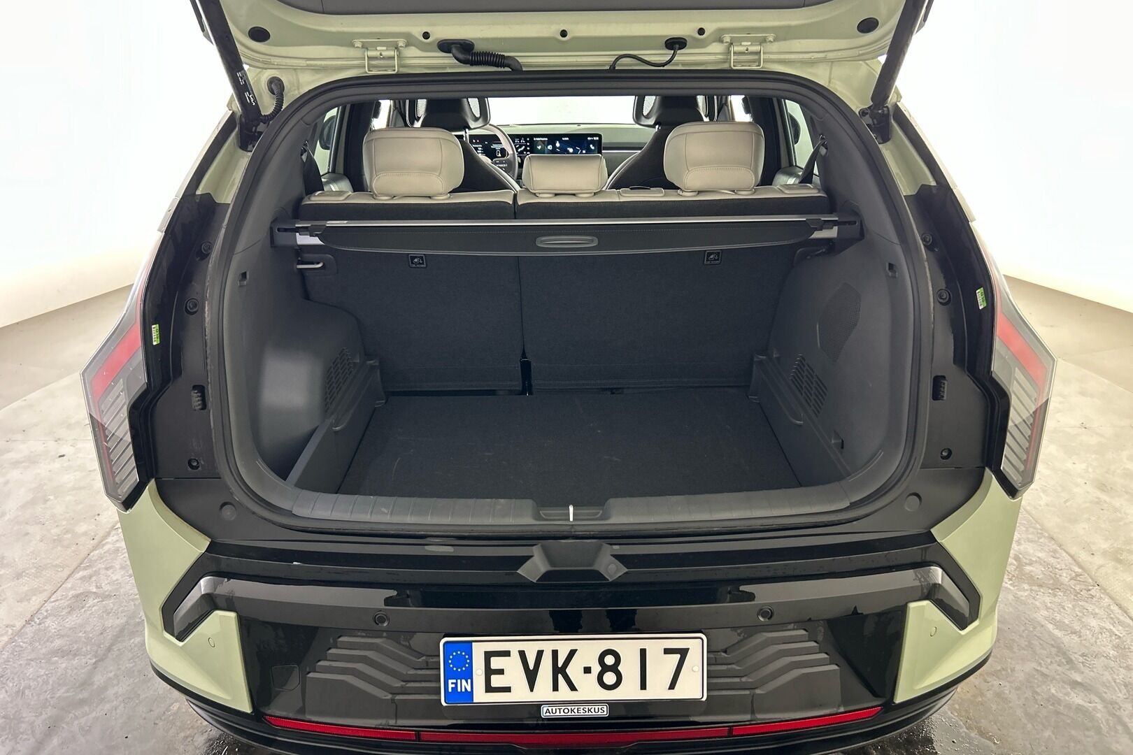 KIA EV3 iso kuva 8