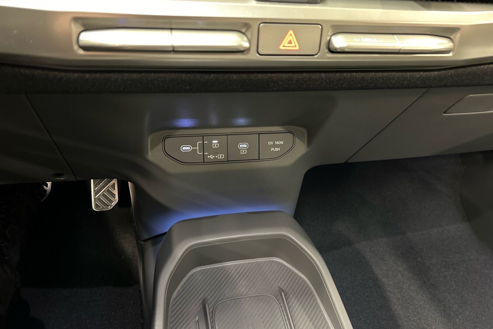 Kia EV3 iso kuva 14