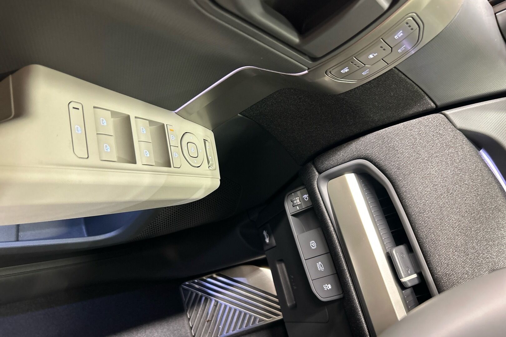 Kia EV3 iso kuva 15
