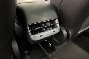 Tesla Model 3 esikatselu 28