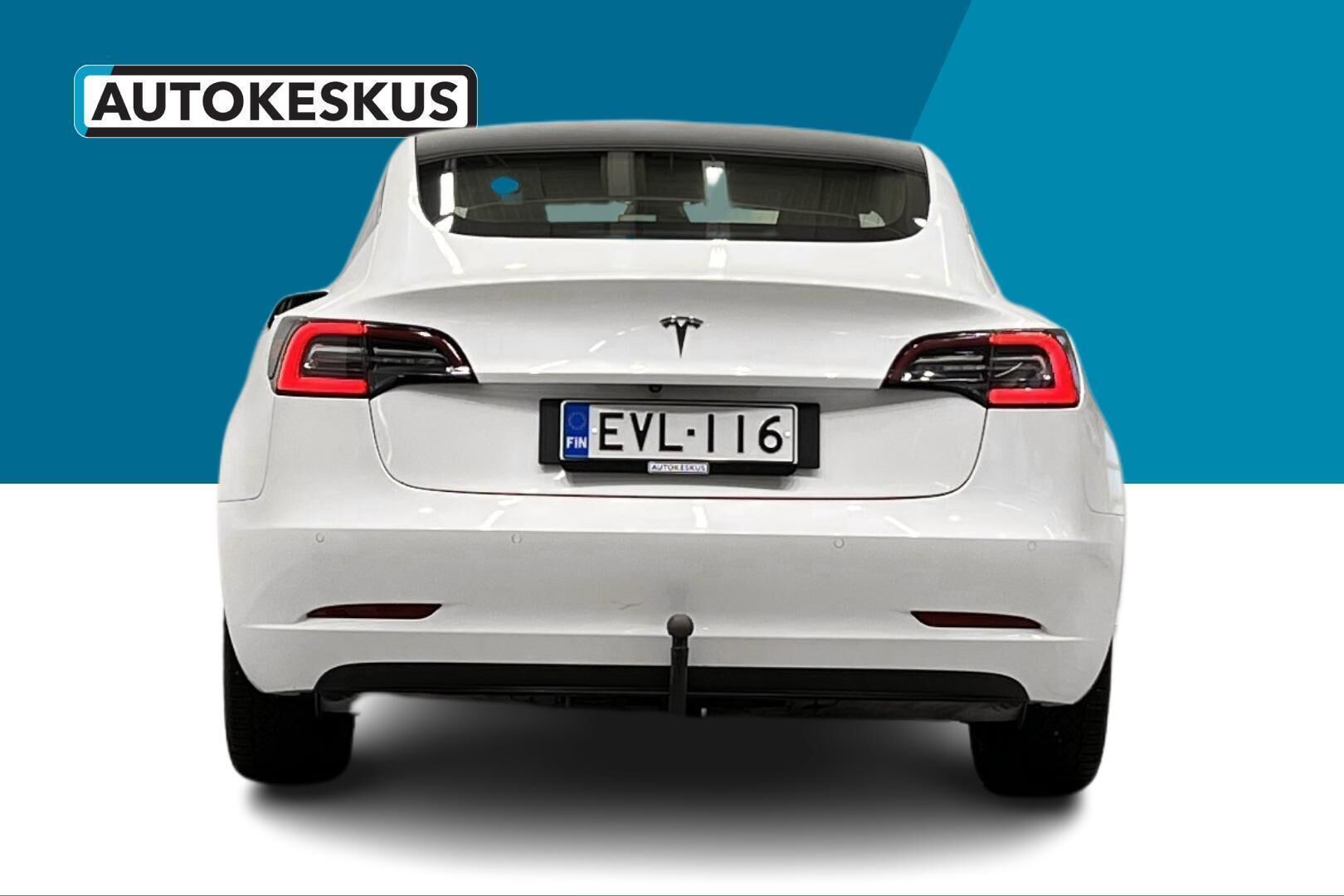 Tesla Model 3 iso kuva 25