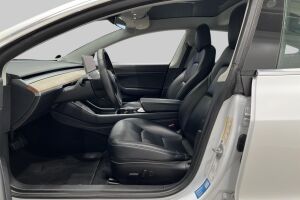 Tesla Model 3 esikatselu 8