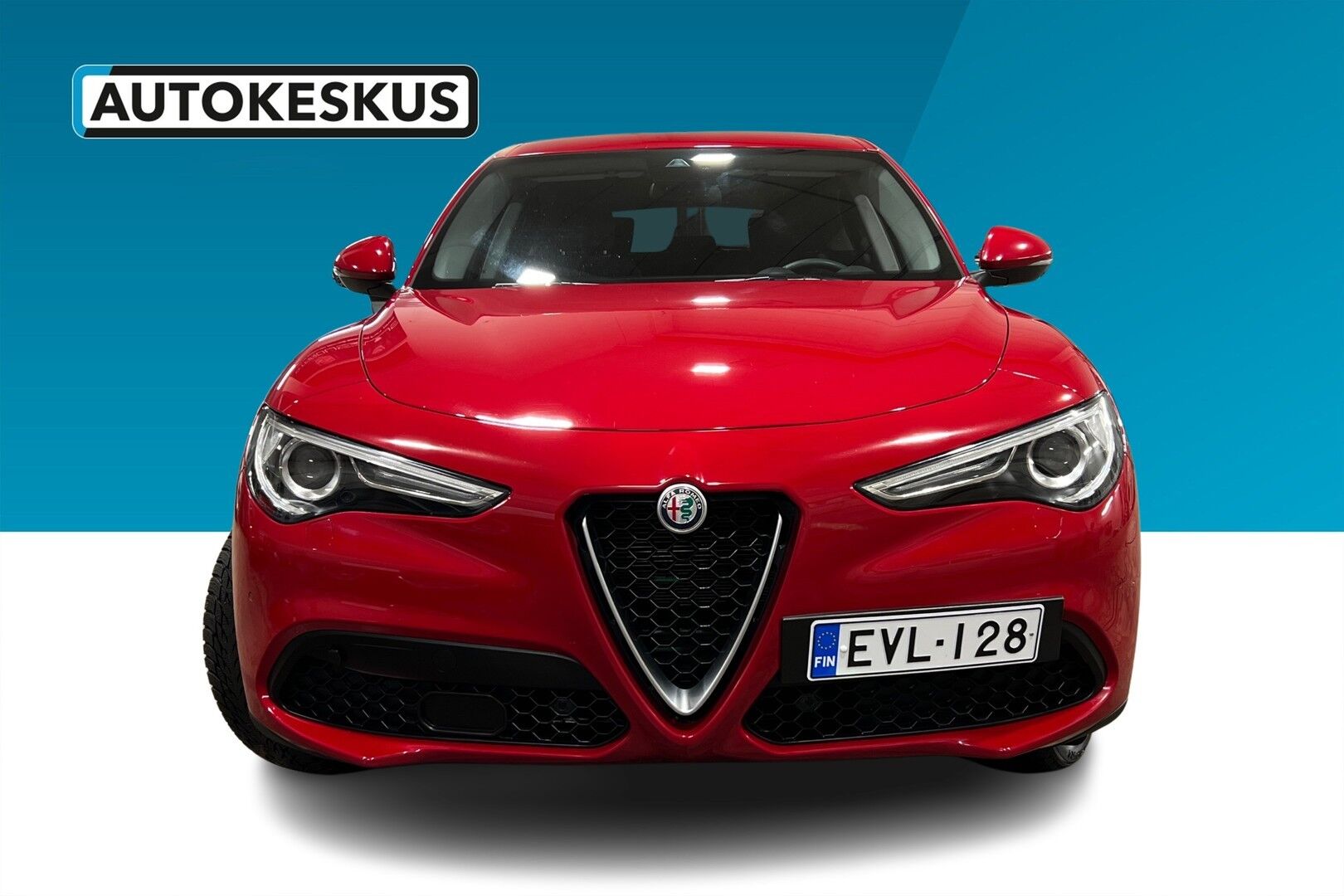 Alfa Romeo Stelvio iso kuva 6