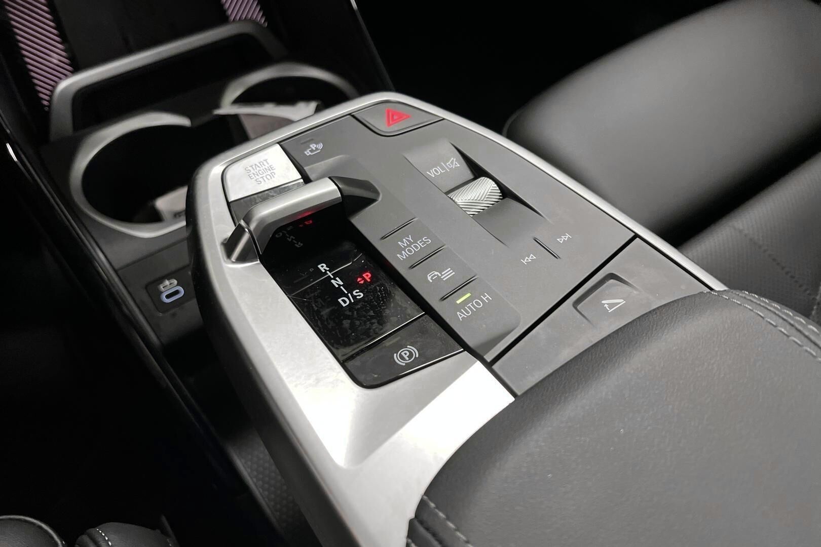 BMW X1 iso kuva 16
