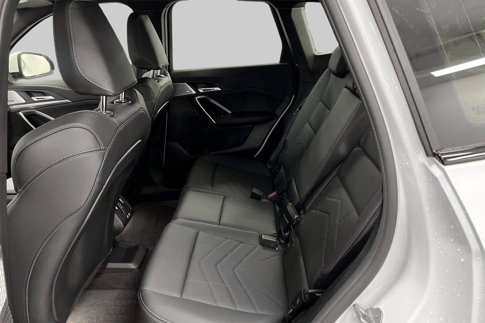 BMW X1 iso kuva 9