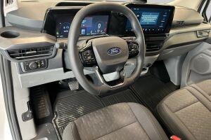 Ford Tourneo Custom esikatselu 9