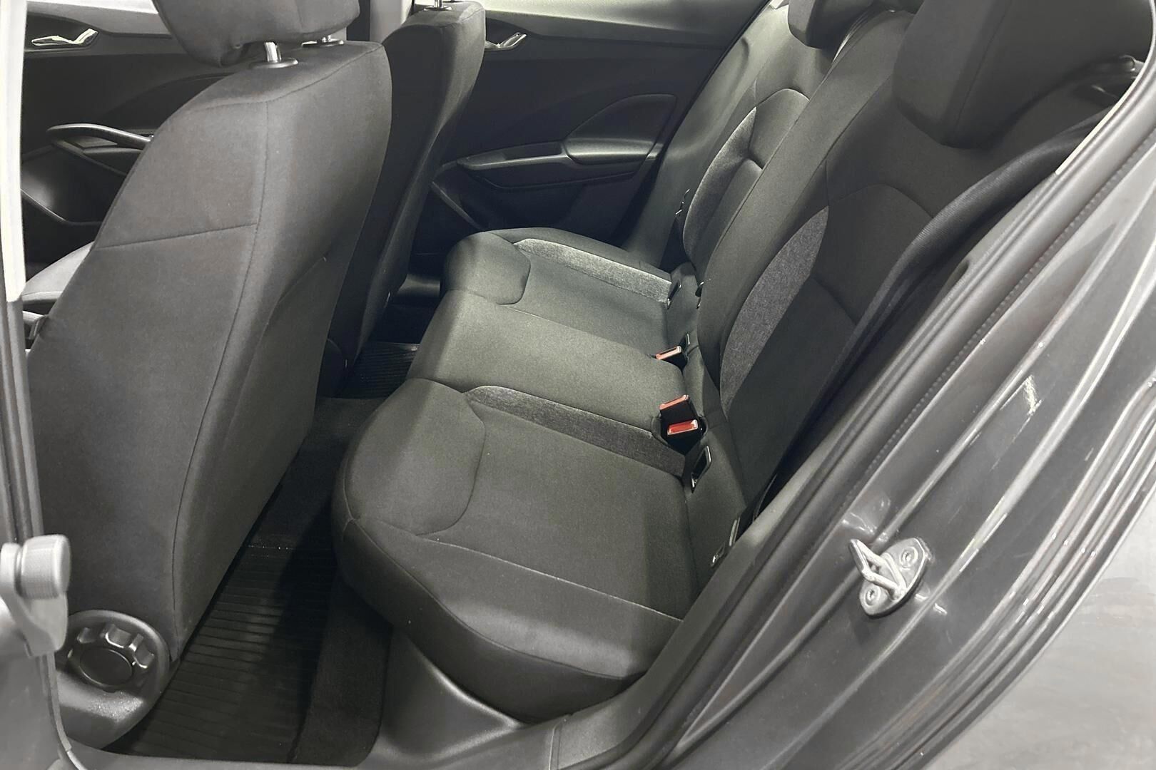 Skoda Fabia iso kuva 10