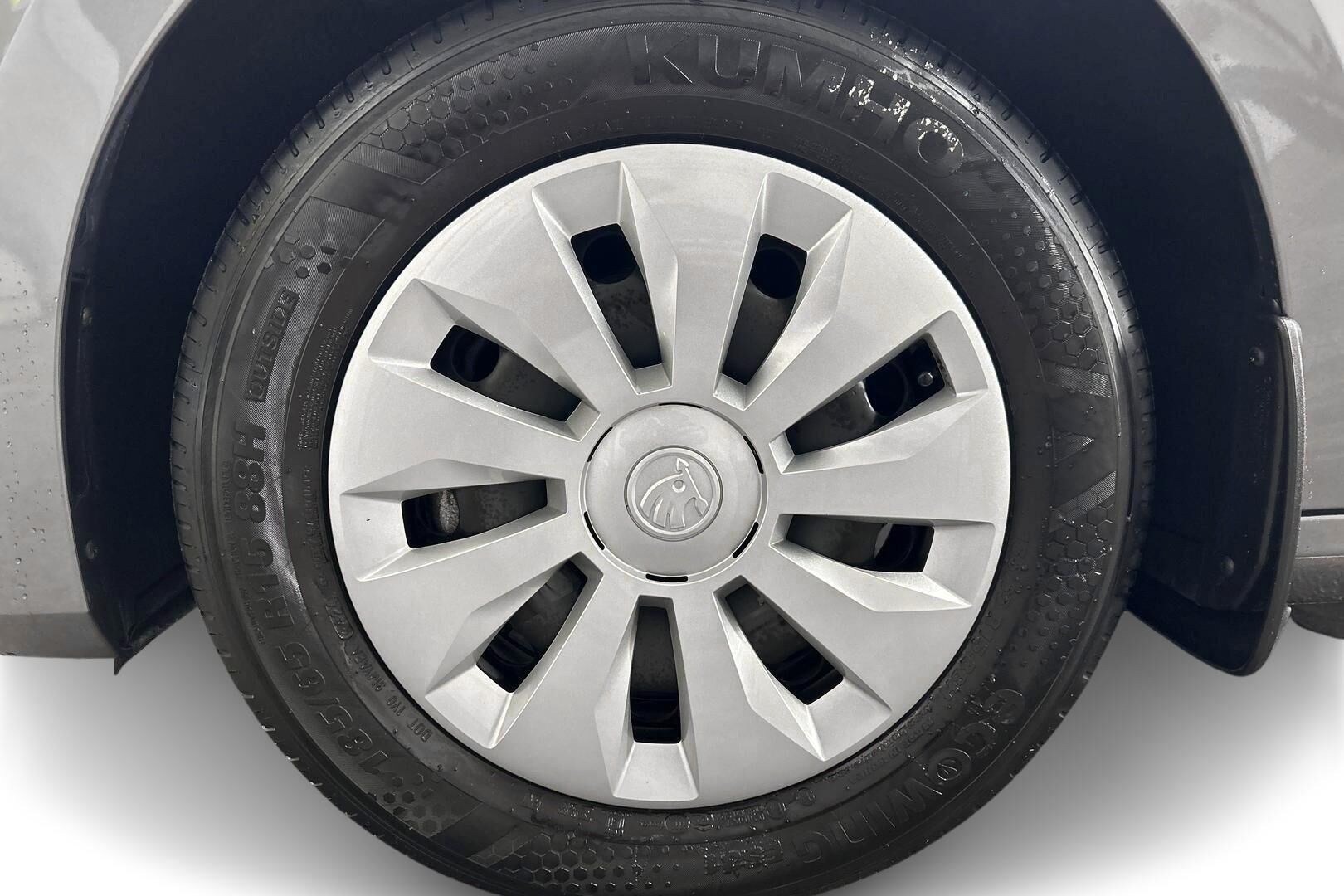 Skoda Fabia iso kuva 13