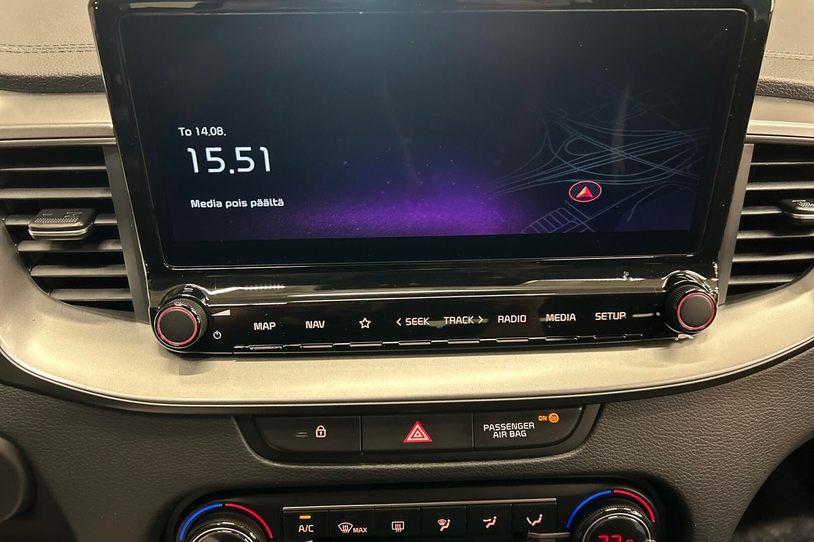 Kia Ceed iso kuva 15