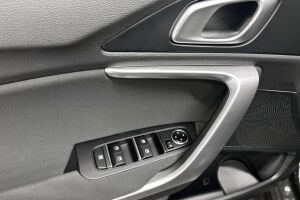 Kia Ceed esikatselu 21