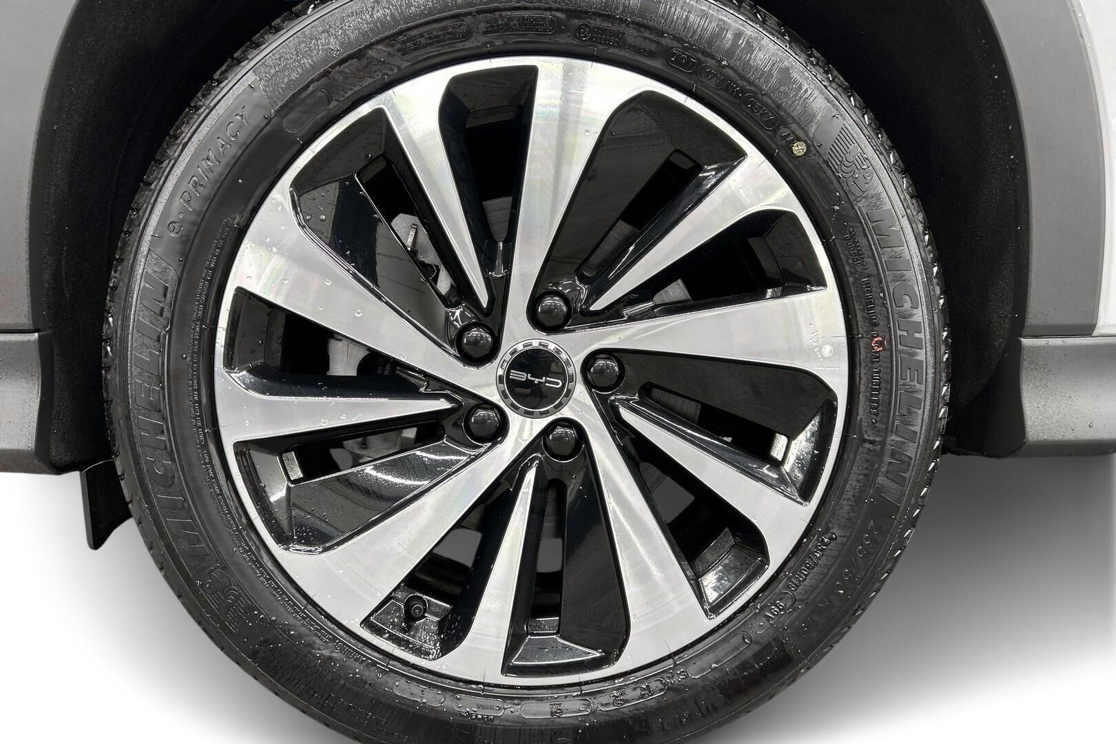 BYD Seal U iso kuva 12
