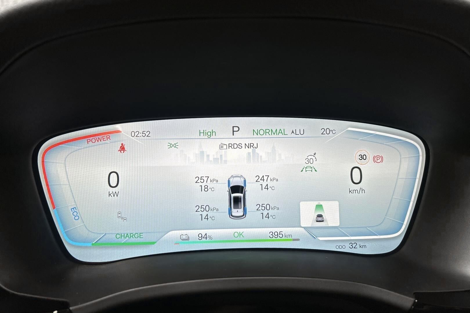 BYD Seal U iso kuva 13