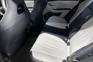 BYD Seal U esikatselu 10