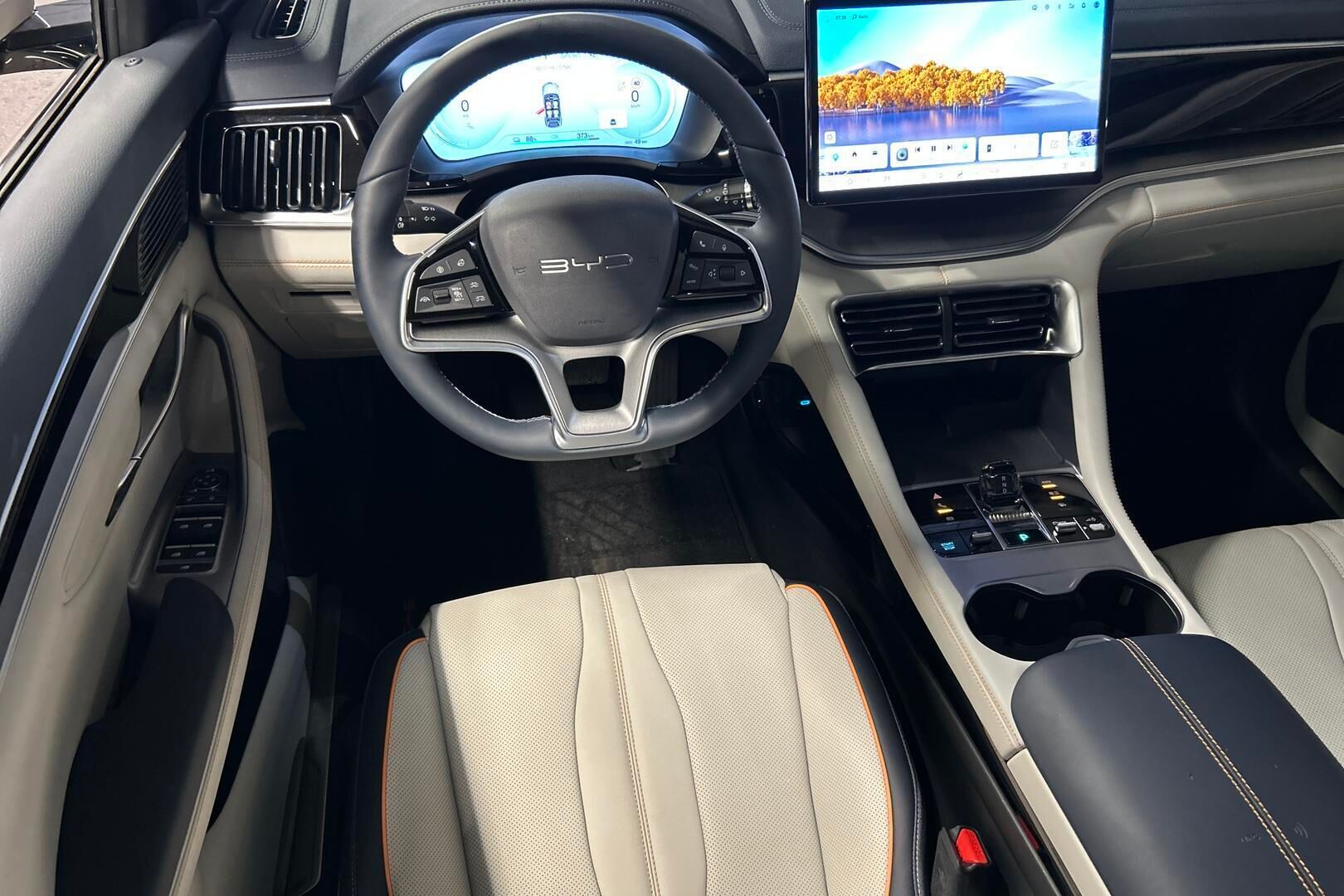 BYD Seal U iso kuva 29
