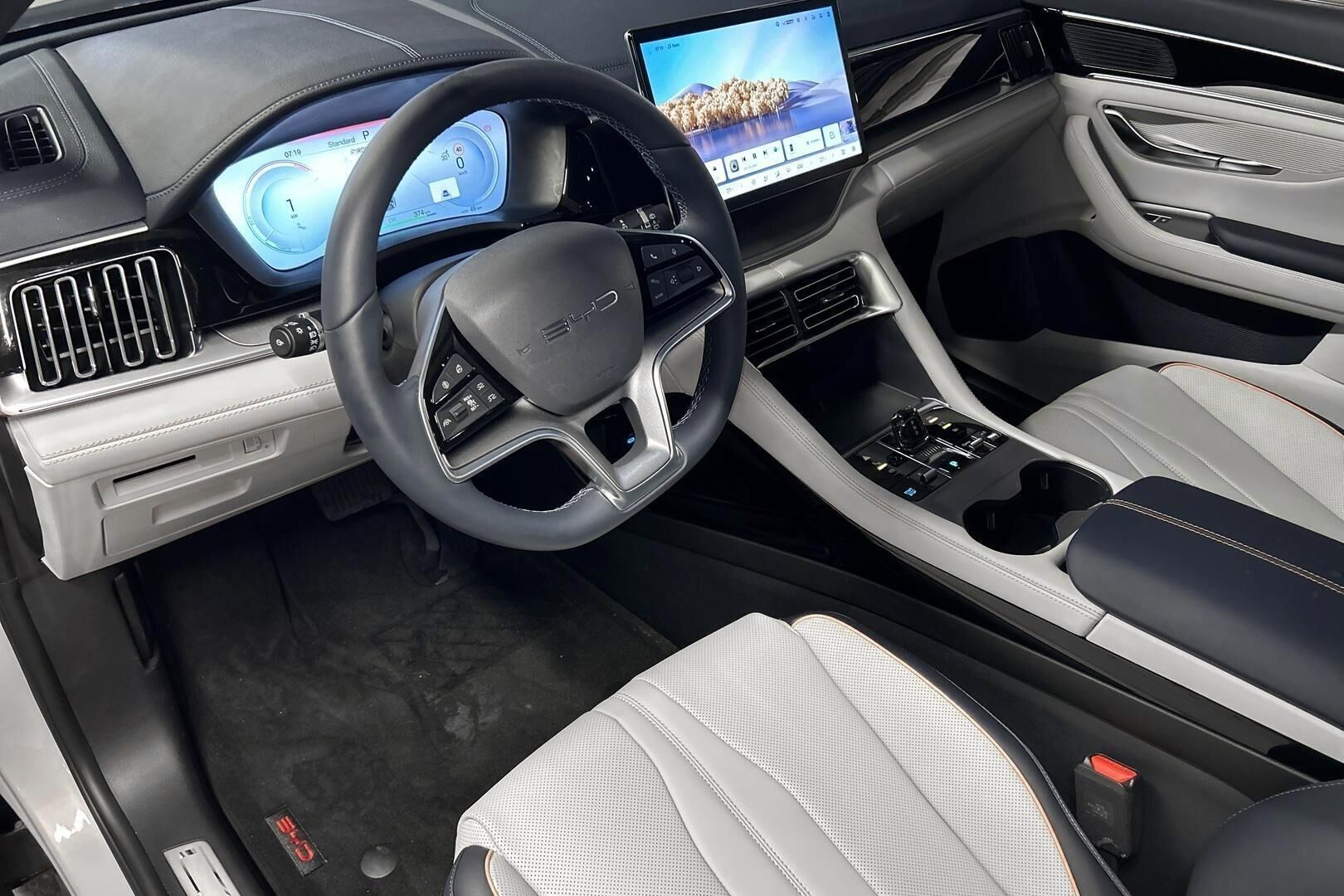 BYD Seal U iso kuva 9