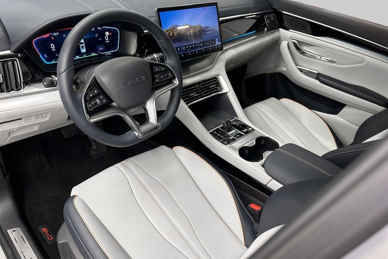 BYD Seal U iso kuva 8
